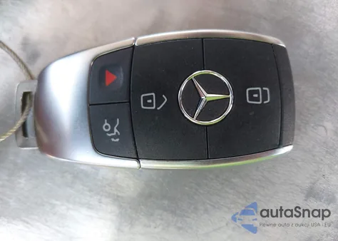 2022 Mercedes-Benz Glc 300 Suv z USA, uszkodzony, nr VIN W1N0G8DBXNG086107